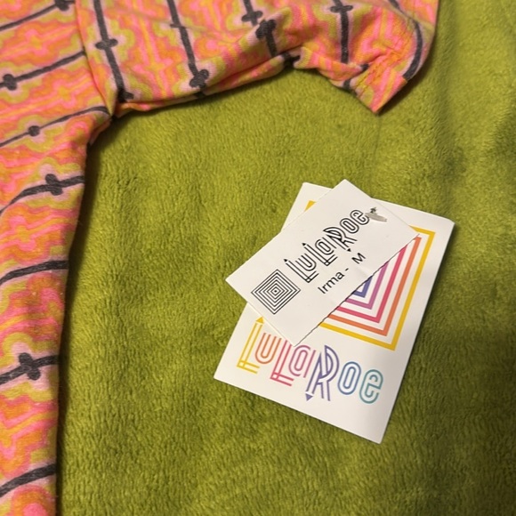 Lularoe Irma High Low Oversized Shirt Top Orange and Purple Faded Design Sz M - Picture 4 of 7